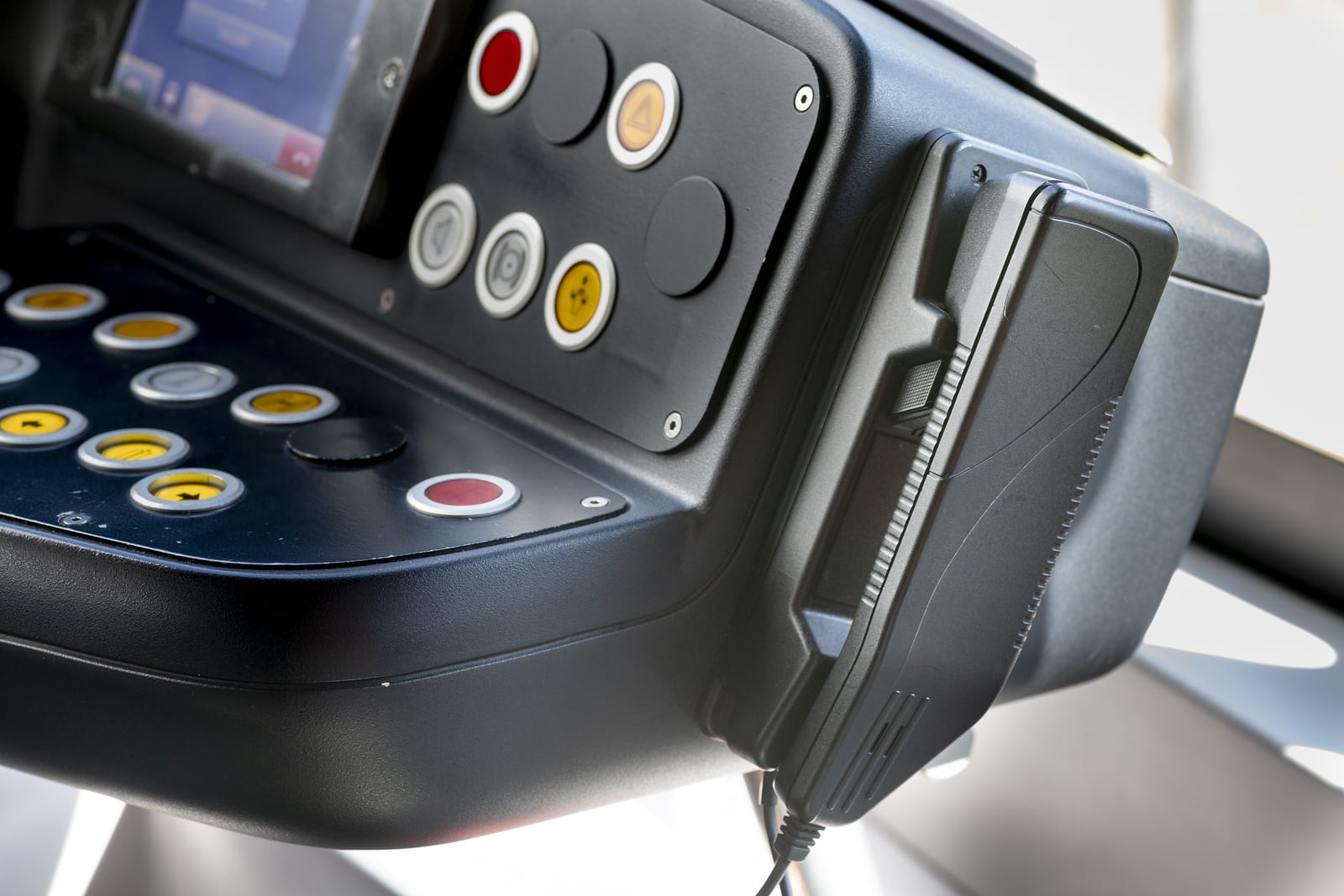 Driving efficient and secure voice communications in public transit with the NAVINEO CAD/AVL